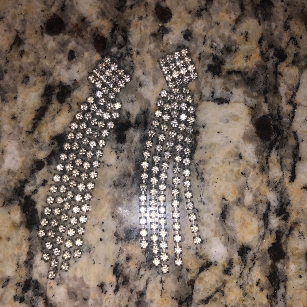 🔥 2/$30 Vintage Y2K Waterfall Chandelier Rhinestone Dangle Earrings